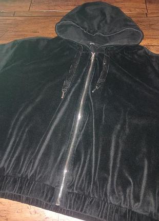 Велюрова кофта .