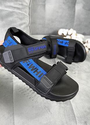 Сандалі чорні з синьою вставкою