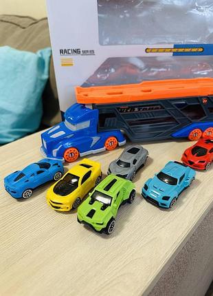 Трейлер автовоз с машинками
300 грн