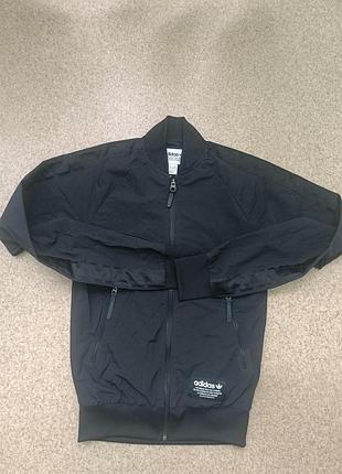 Оригинальная стильная куртка бомбер adidas