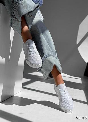 Білі текстильні легкі літні кросівки кеди на товстій підошві текстиль