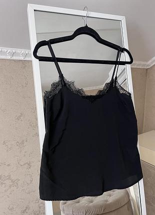 Нарядна майка на брительках з гіпюром