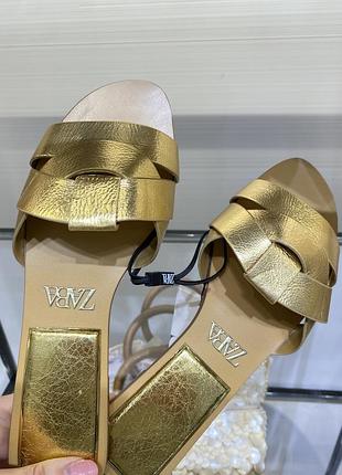 Босоножки zara кожаные 36р