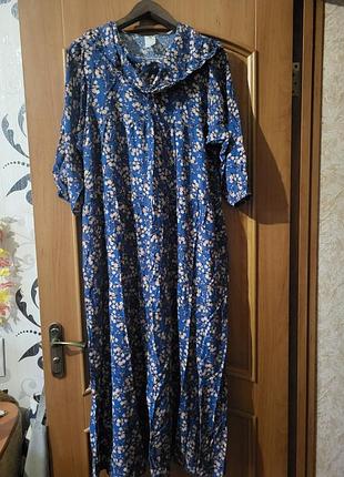 Шикарное свободное платье с капюшоном