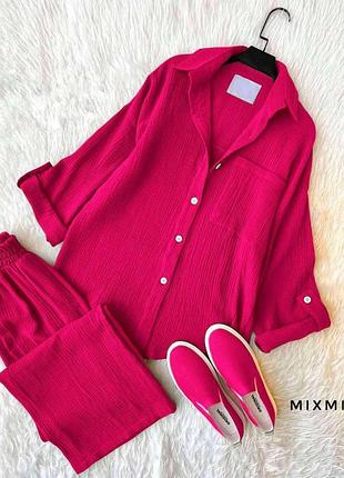 Легкий літній жіночий мусліновий брючний костюм