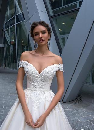 Весільна сукня crystal
