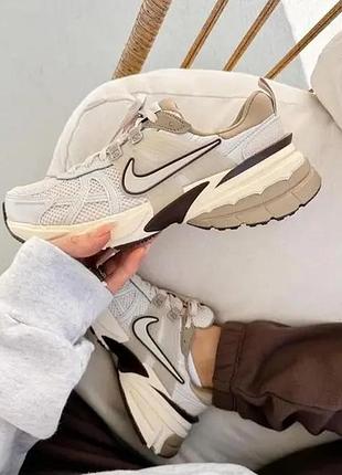 Кроссовки nike v2k run light orewood brown