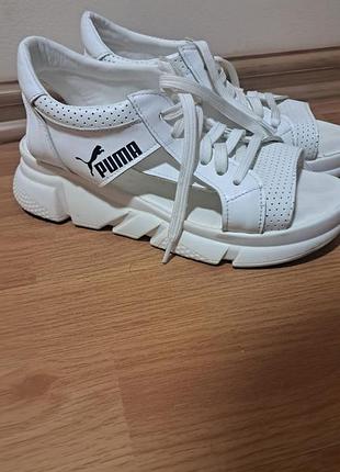 Продам б.у босоножки