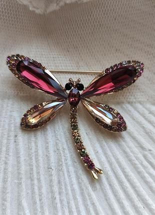 Брошка бабка 3