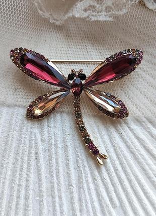 Брошка бабка 9