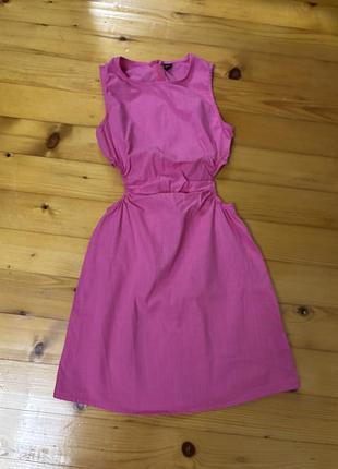 Сукня з натуральної тканини