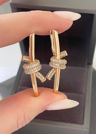 Серьги медсплав медзолото, фианиты камушки, узелки