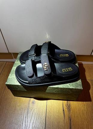 Босоніжки  сандалії gucci