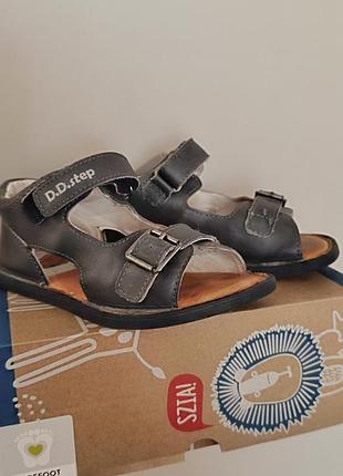 Босоніжки дитячі d.d.step