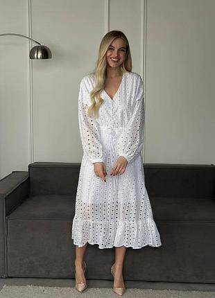 Ніжна сукня