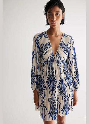 Короткое платье женская 52 размера, бренд h&m.