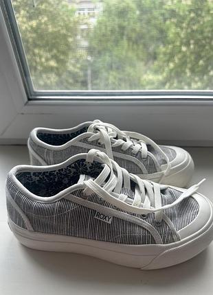 Кеди для прогулянок