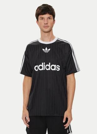 Спортивная футболка adidas original 
сток, бумажная бирка срезанные
размер xl 
длина 75см 
пог 62см