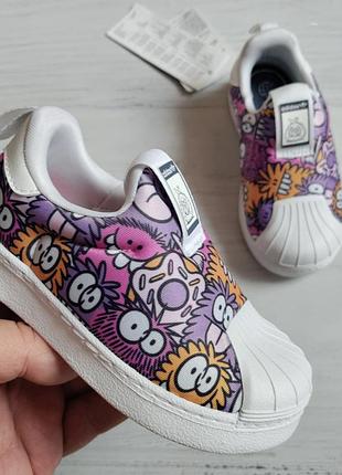 Нові оригінальні adidas р24,20 довжина устілки по факту 15см,12см