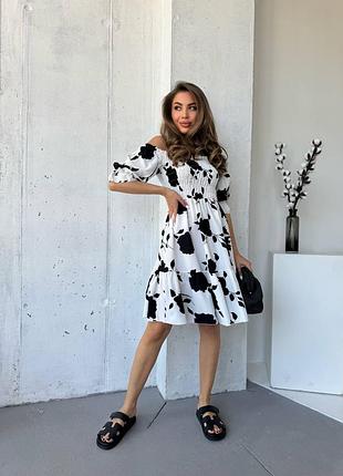 Сукня жіноча