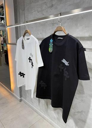 Топова новинка футболки