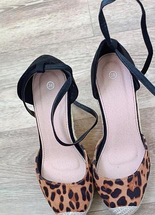 Босоножки 38 размер