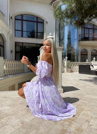 Жіноча стильна сукня міді