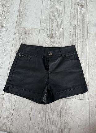 Кожані шорти, розмір m