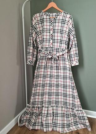 Платье макси в клетку burberry на поясе xl