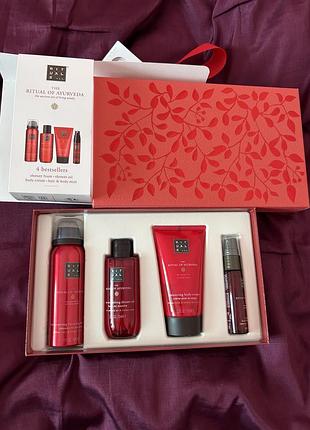 Rituals набір червоний 4 предмети the ritual of ayurveda розмір s —