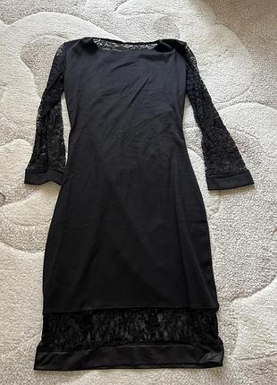 Платье с ажурной спинкой
