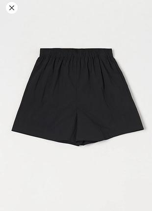 Нейлонові шорти оверсайз з високою посадкою