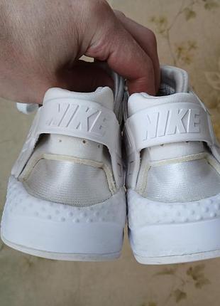 Кросівки підліткові nike huarache на стопу 23,5-24 см стан нових8 фото