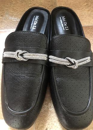 Мюлі шлепки ідеальні та зручні