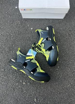 Сандалії сандалі geox kyle. оригінал.
