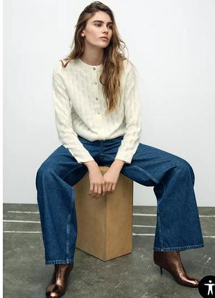 Стильный молодежный свитш бренда zara р l( мягкая шерсть)