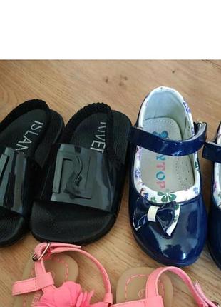 Взуття для дівчинки одним лотом босоніжки туфлі