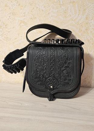 Каркасна шкіряна сумка з тисненням