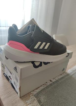 Кросівки adidas