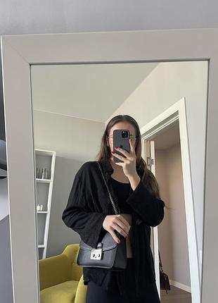 Сумка чорна шкіряна furla