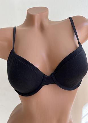 Класичний чорний бюстгальтер  від calvin klein b