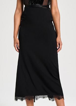 Черная юбка-миди с кружевом р.м