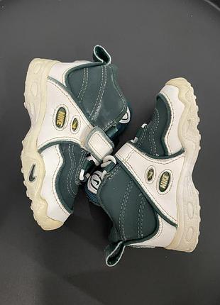 Кроссовки детские nike найк 22,5
