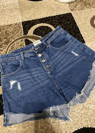 Ідеальні джинсові шорти