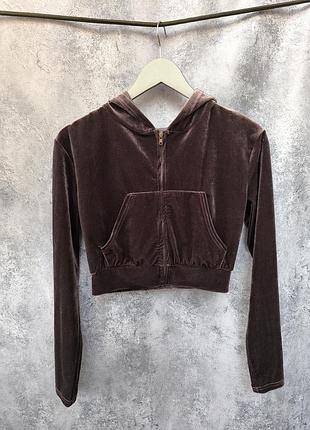 Олимпийка с капюшоном укороченная велюровая кофта худи на молнии