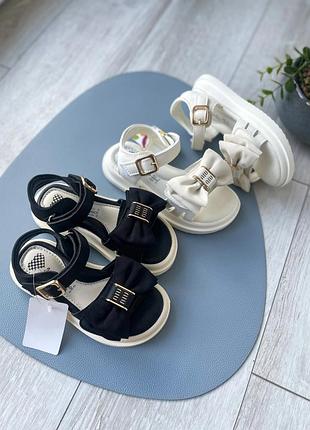 Босоножки для девочки с супинатором