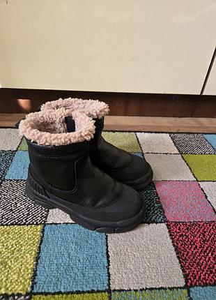 Зимові черевики zara, розмір 25