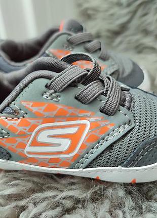 Детские фирменные пинетки от sketches