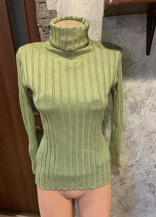 Свитер гольфик женский 46