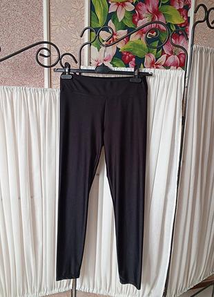 Красиві чорні еластичні лосіни calzedonia.